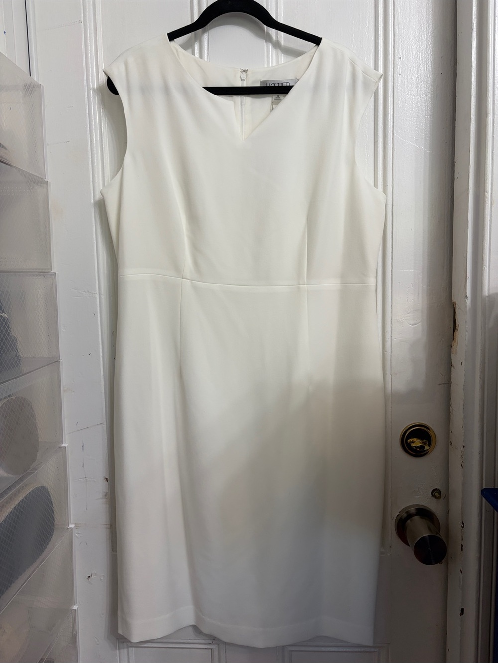 Kasper Ivory V-Notch Sleeveless Midi Dress
